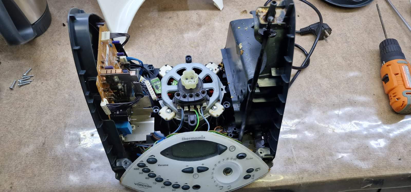 Dónde reparar Thermomix TM31 con error 23 en Sator Electrónica